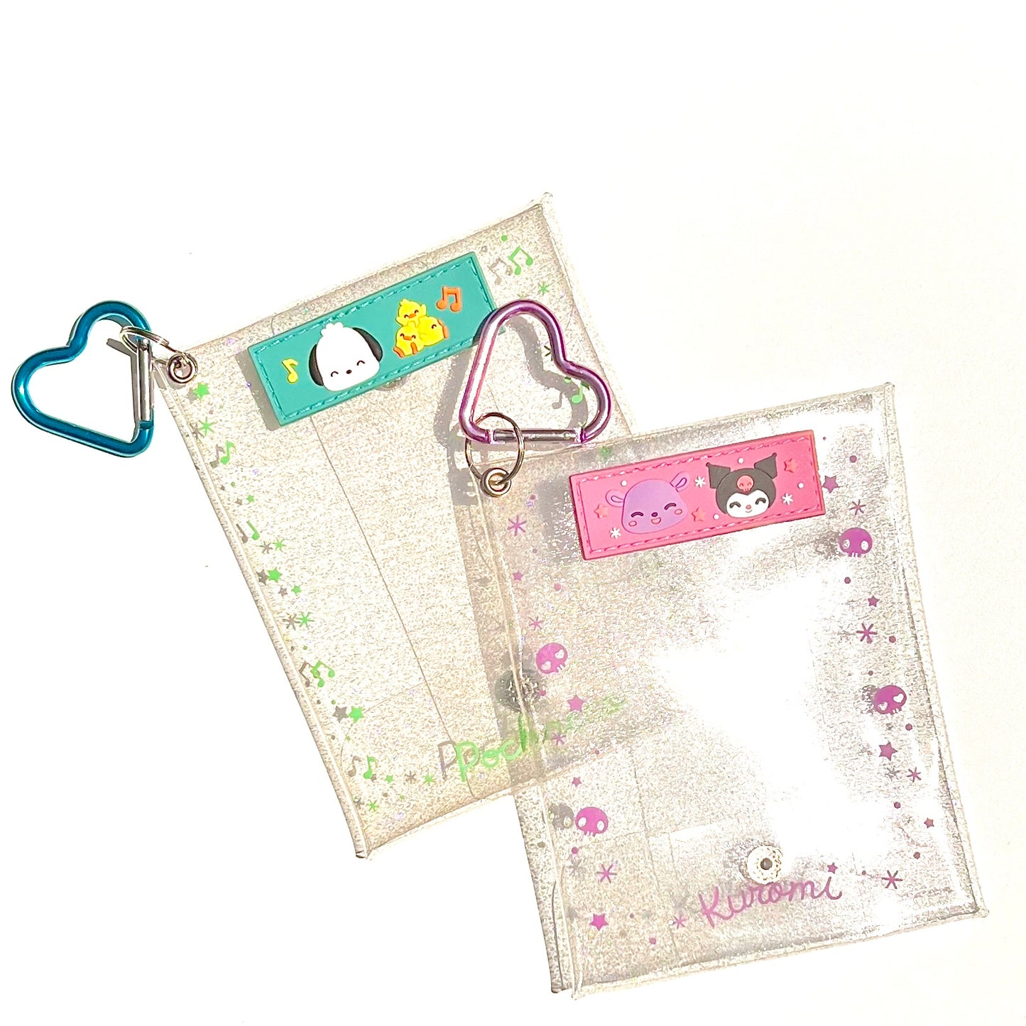 حافظة لماعة بمدالية Sanrio