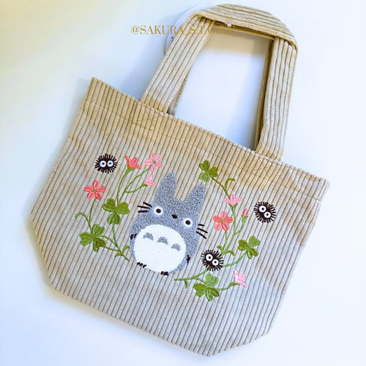 حقيبة كتف مطرزة / استوديو غيبيلي