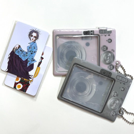 حامل بطاقات 🪪 كاميرا 📷 بمدالية
CCD camera cardholder / vintage original design