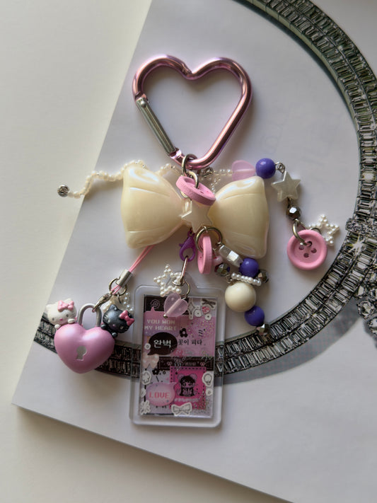 Hello kitty مدالية