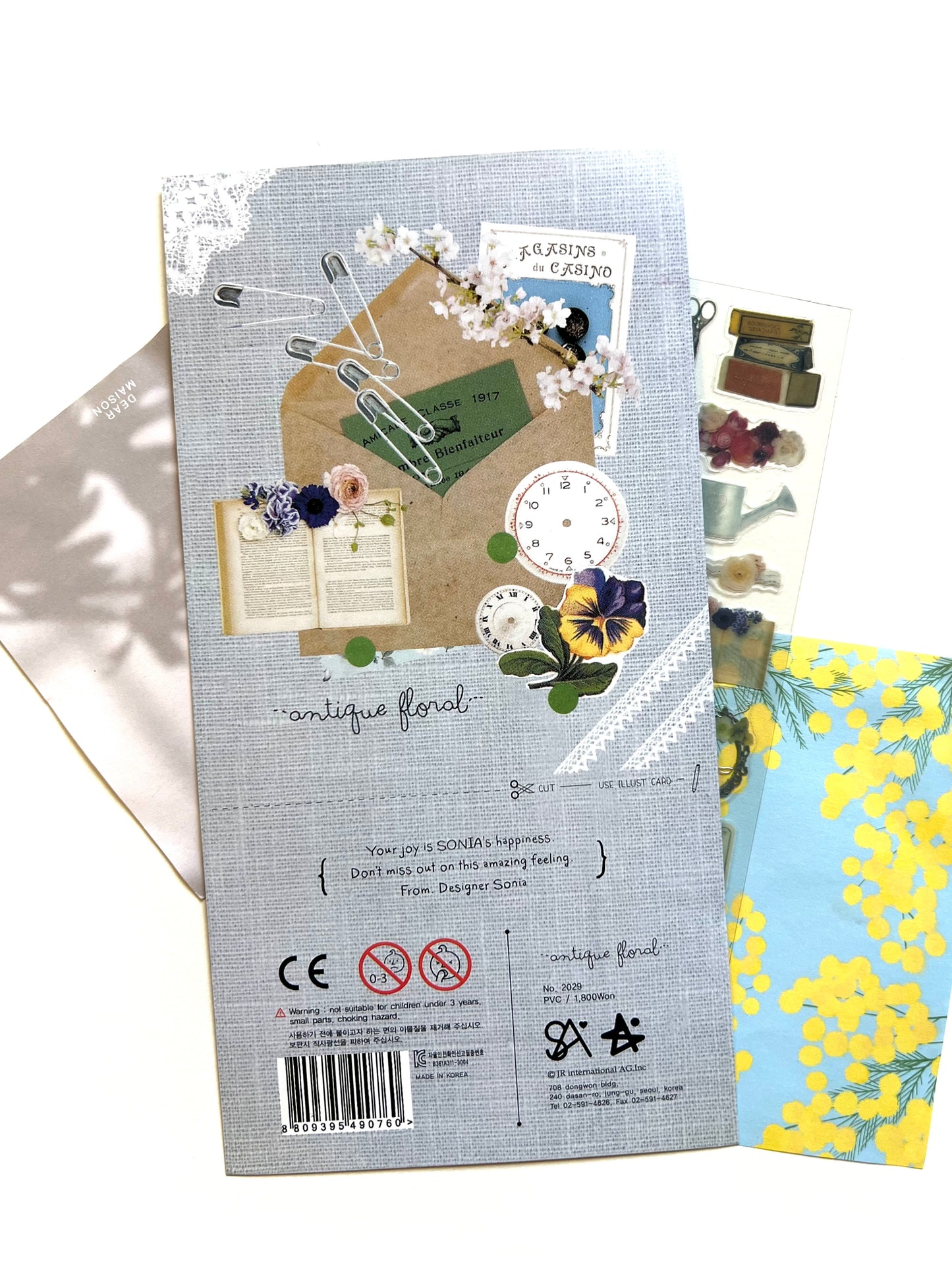 Suatelier - زهور عتيقة 🏛️