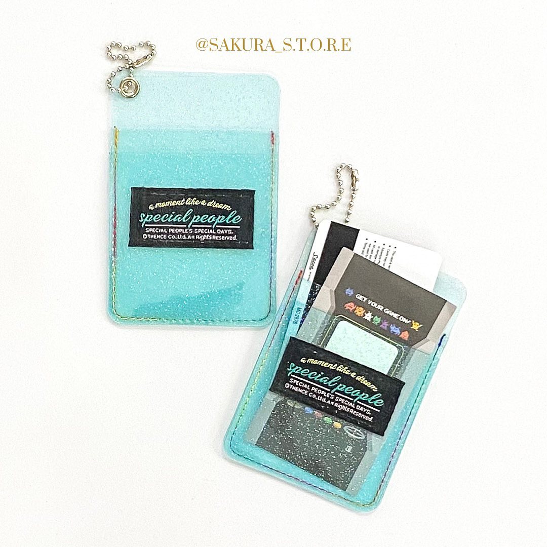 حافظة بطاقات pvc لماعة من استوديو @thencestudio ✨