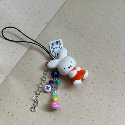 مدالية miffy
