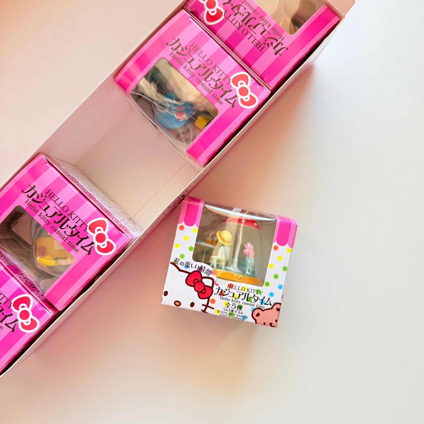 Hello kitty صندوق عشوائي