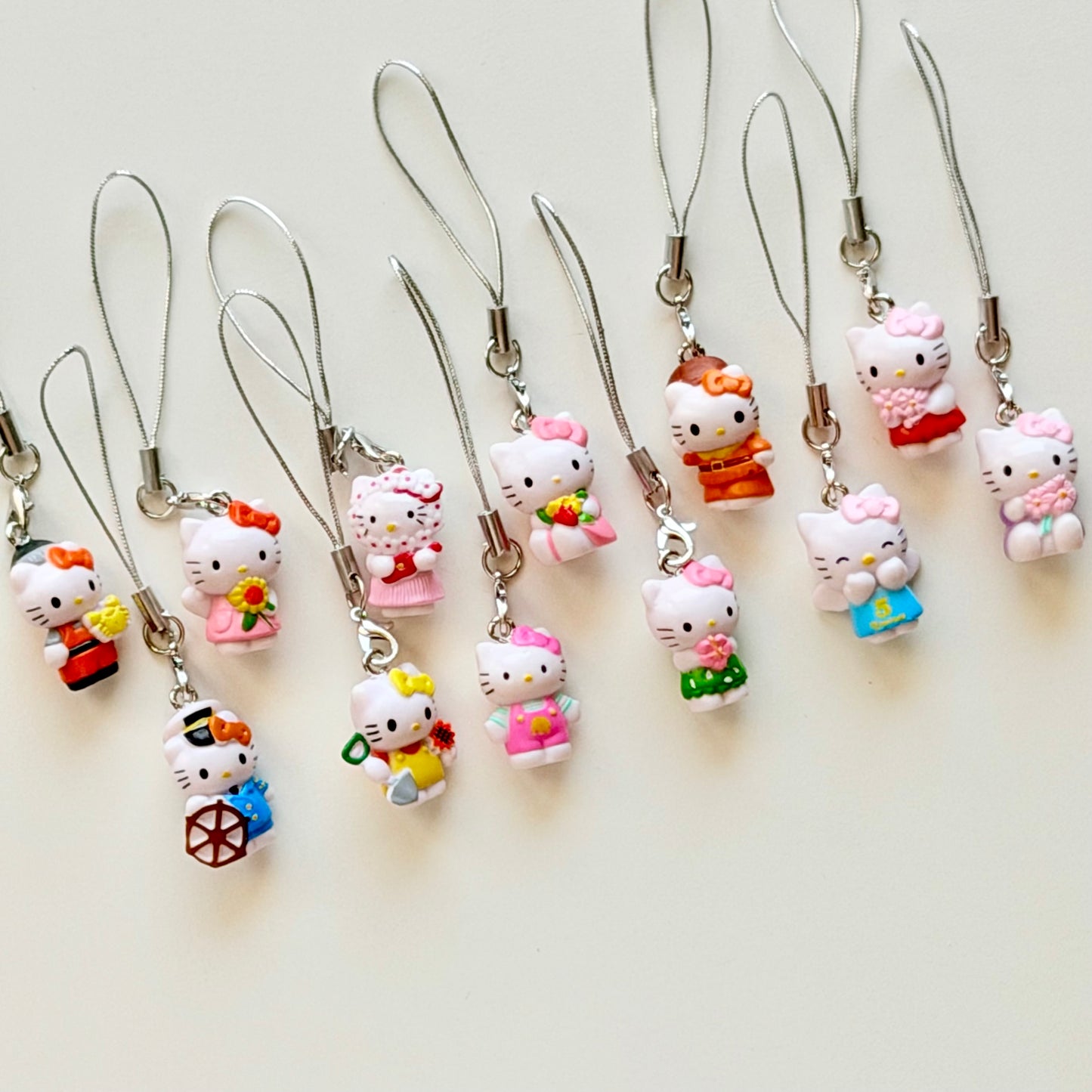 Hello kitty مدالية
