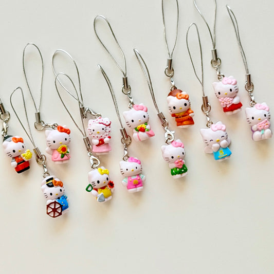 Hello kitty مدالية