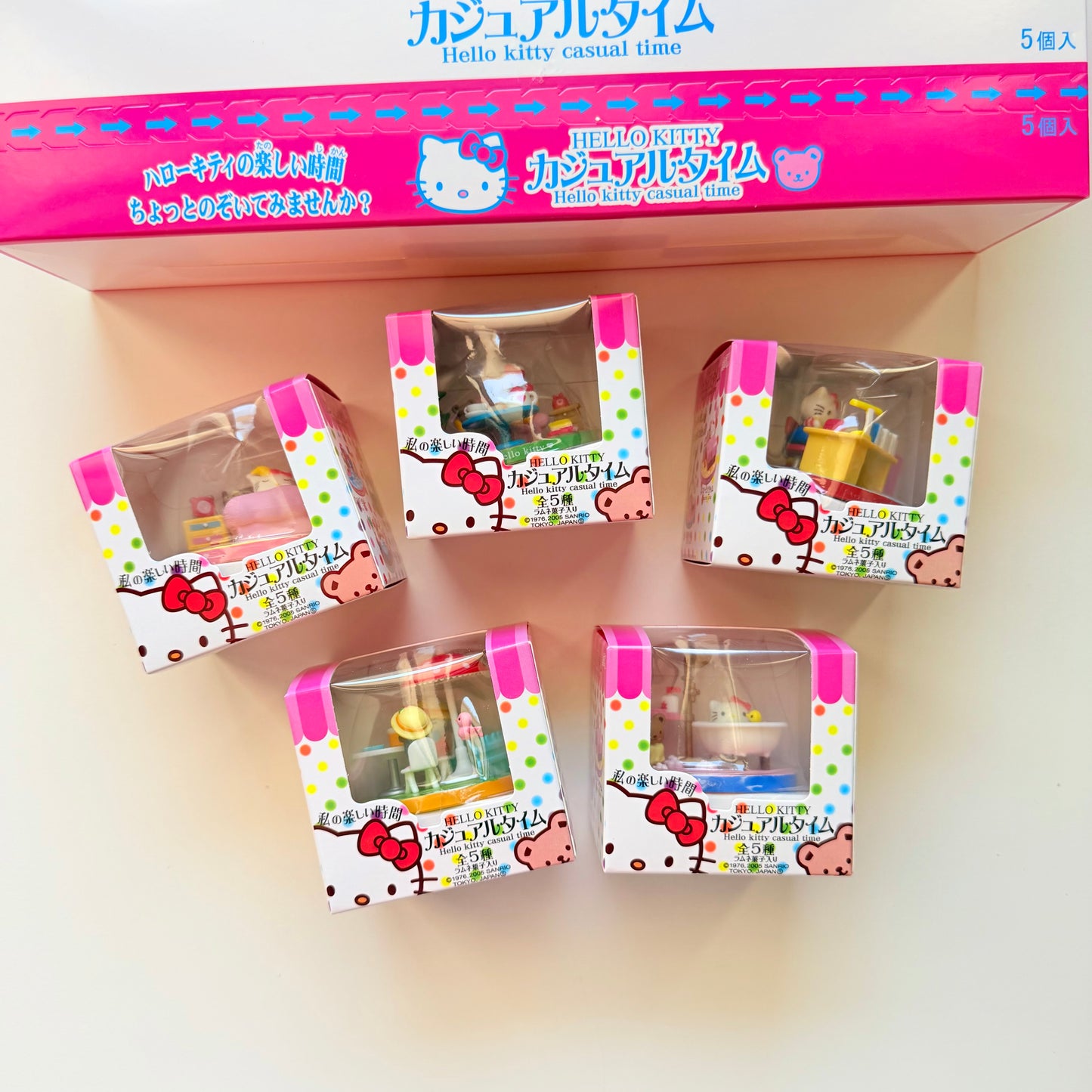 Hello kitty صندوق عشوائي