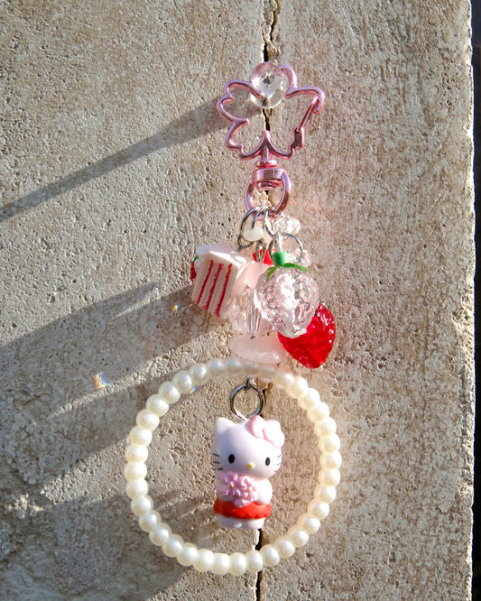 مدالية hello kitty