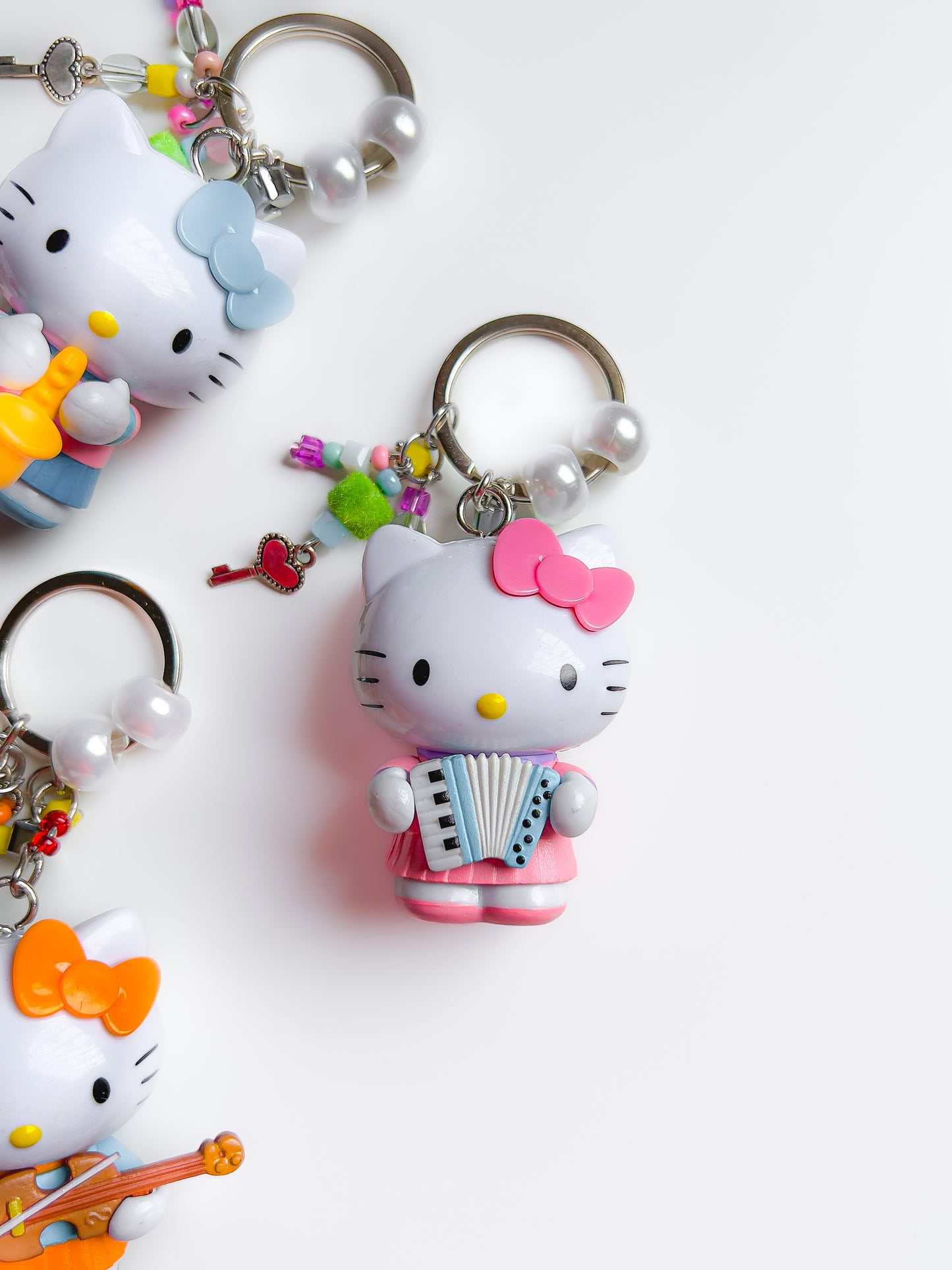 Hello kitty x music مدالية