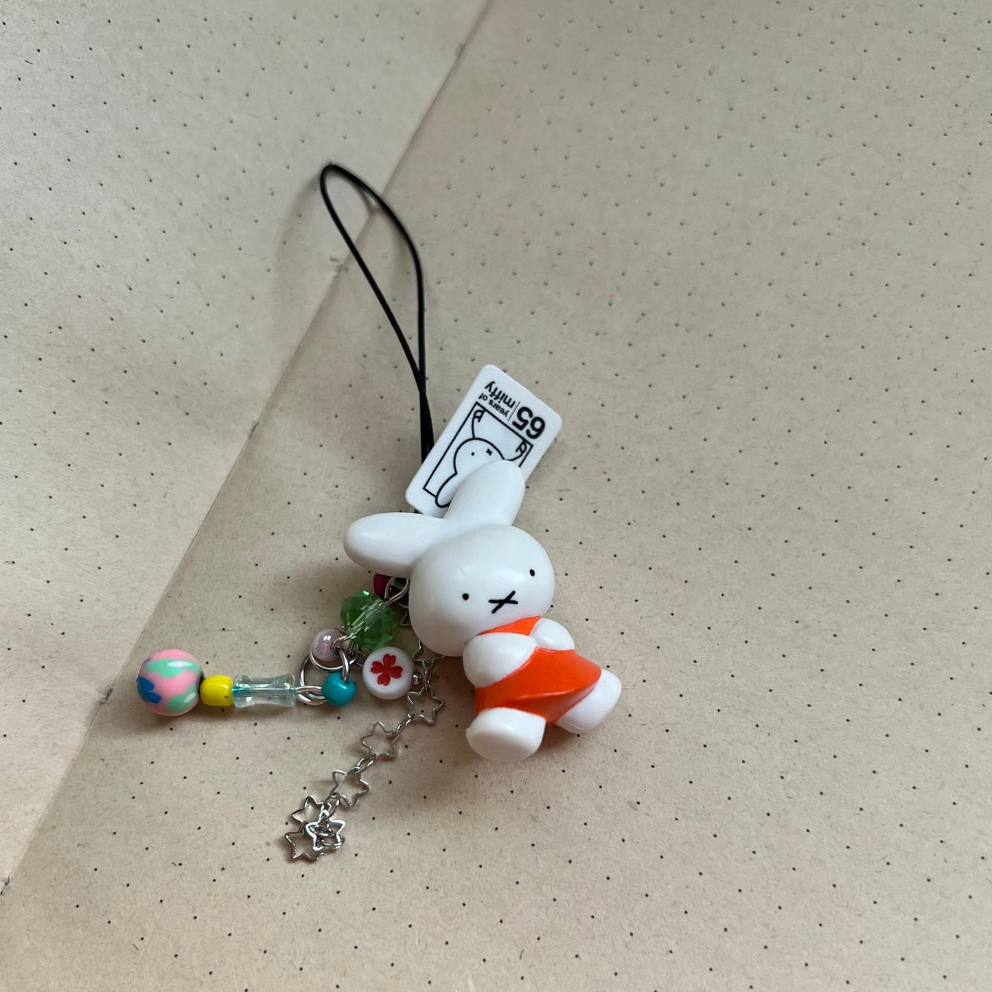 مدالية miffy