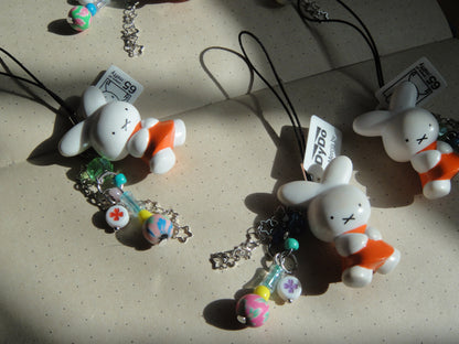 مدالية miffy